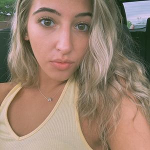 Meet your Posher, Brittney